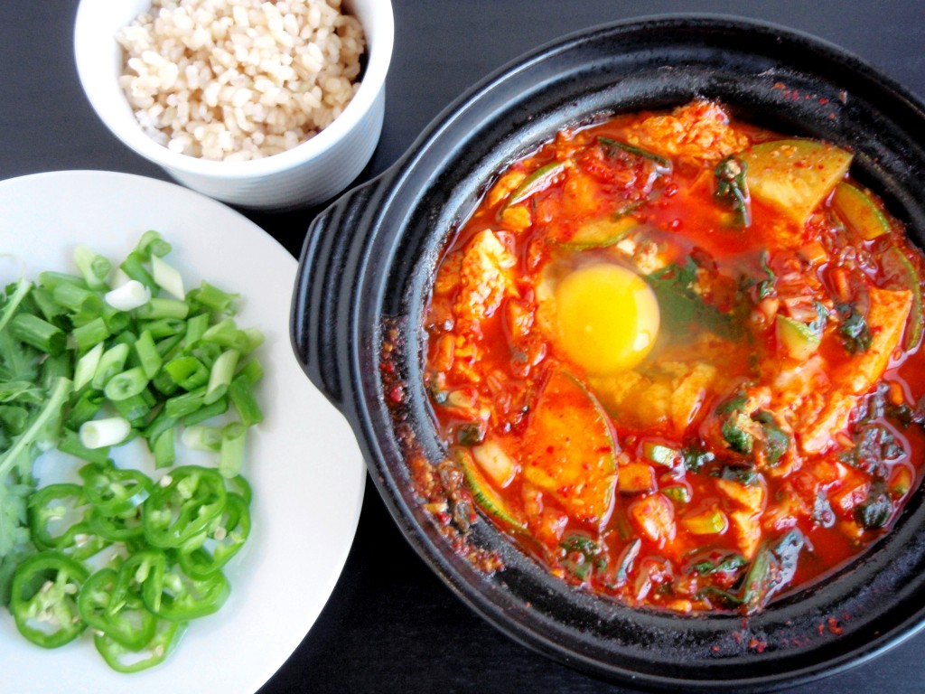 Naengmyeon - Mì Lạnh