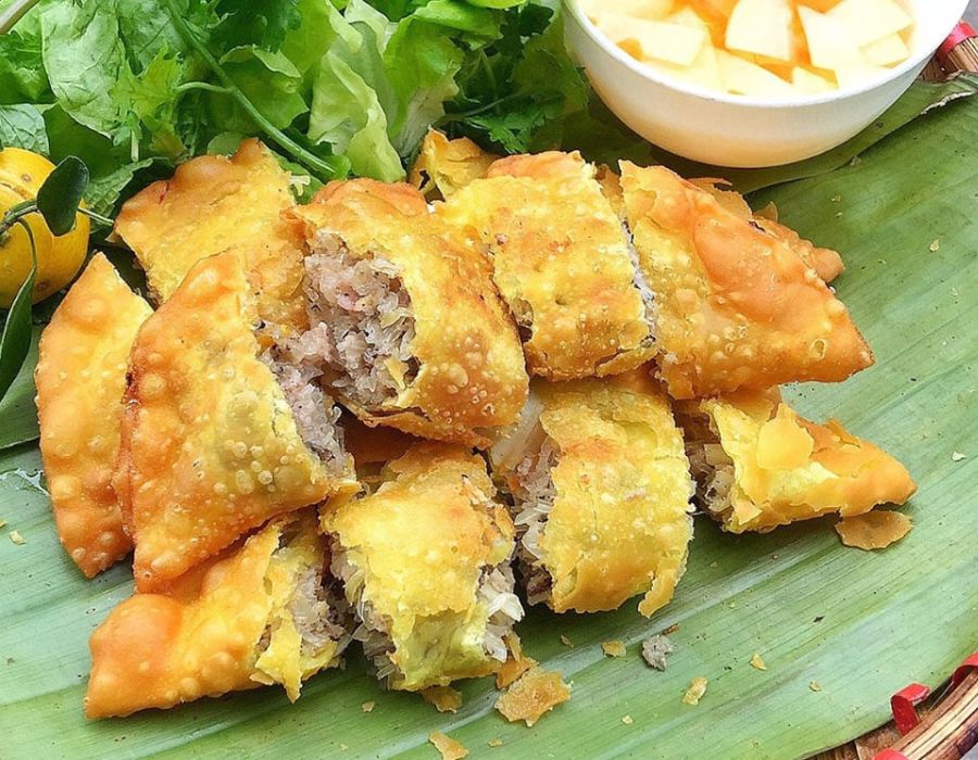 Bánh gối Lý Quốc Sư - Đồ ăn vặt ngon Hà Nội