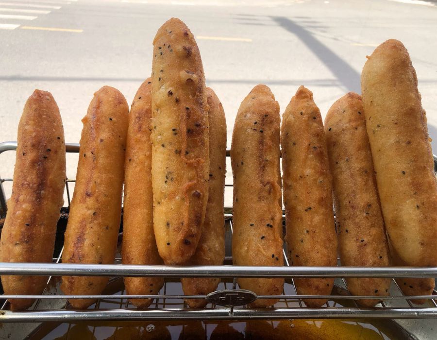 Bánh chuối chiên - Đồ ăn vặt cho học sinh