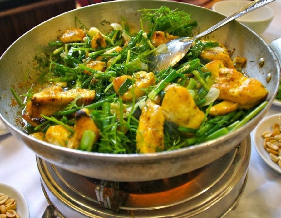 Chả Cá Việt Nam - Món ăn vặt đường phố Việt Nam