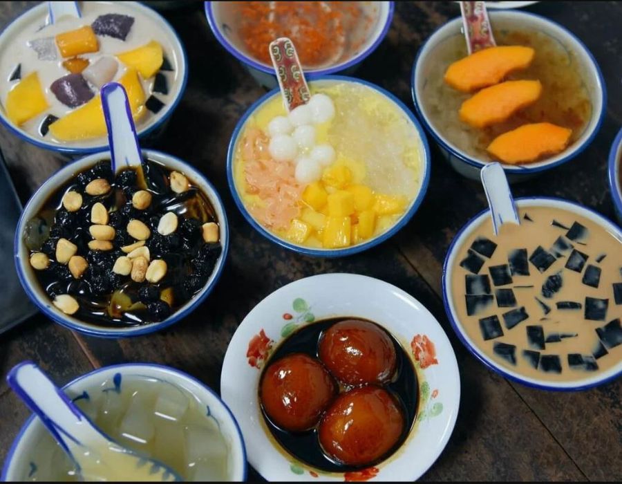 Chè Hội An - Ngọt Ngào Đêm Phố Cổ
