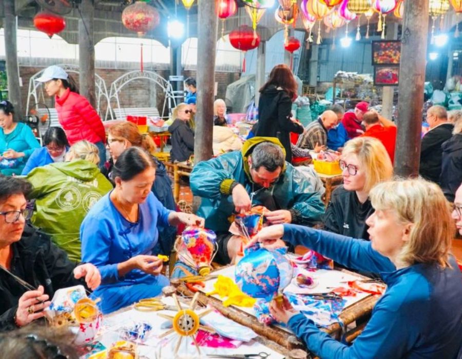 Học Làm Đèn Lồng Hội An