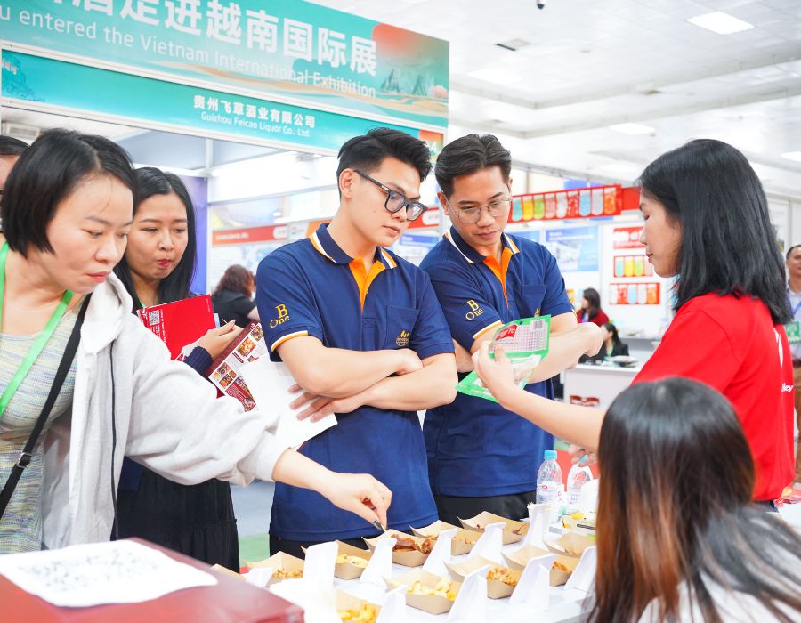 Đội ngũ Hey Yo Hỗ trợ tư vấn khách hàng